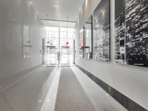 224 King St W Lobby